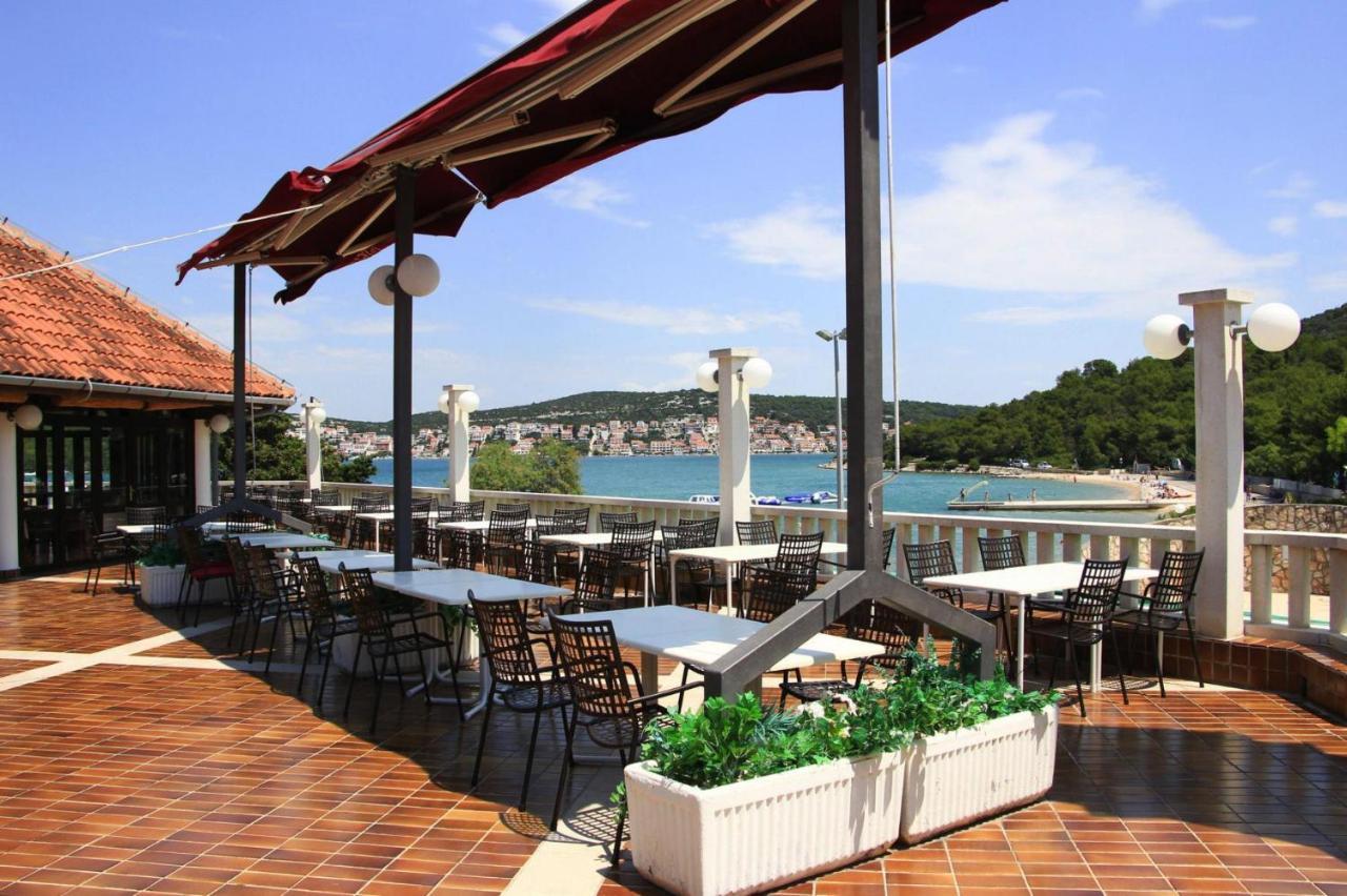 Belvilla Apartments In Holiday Resort Jezera Village, Island Murter Tisno Exterior photo